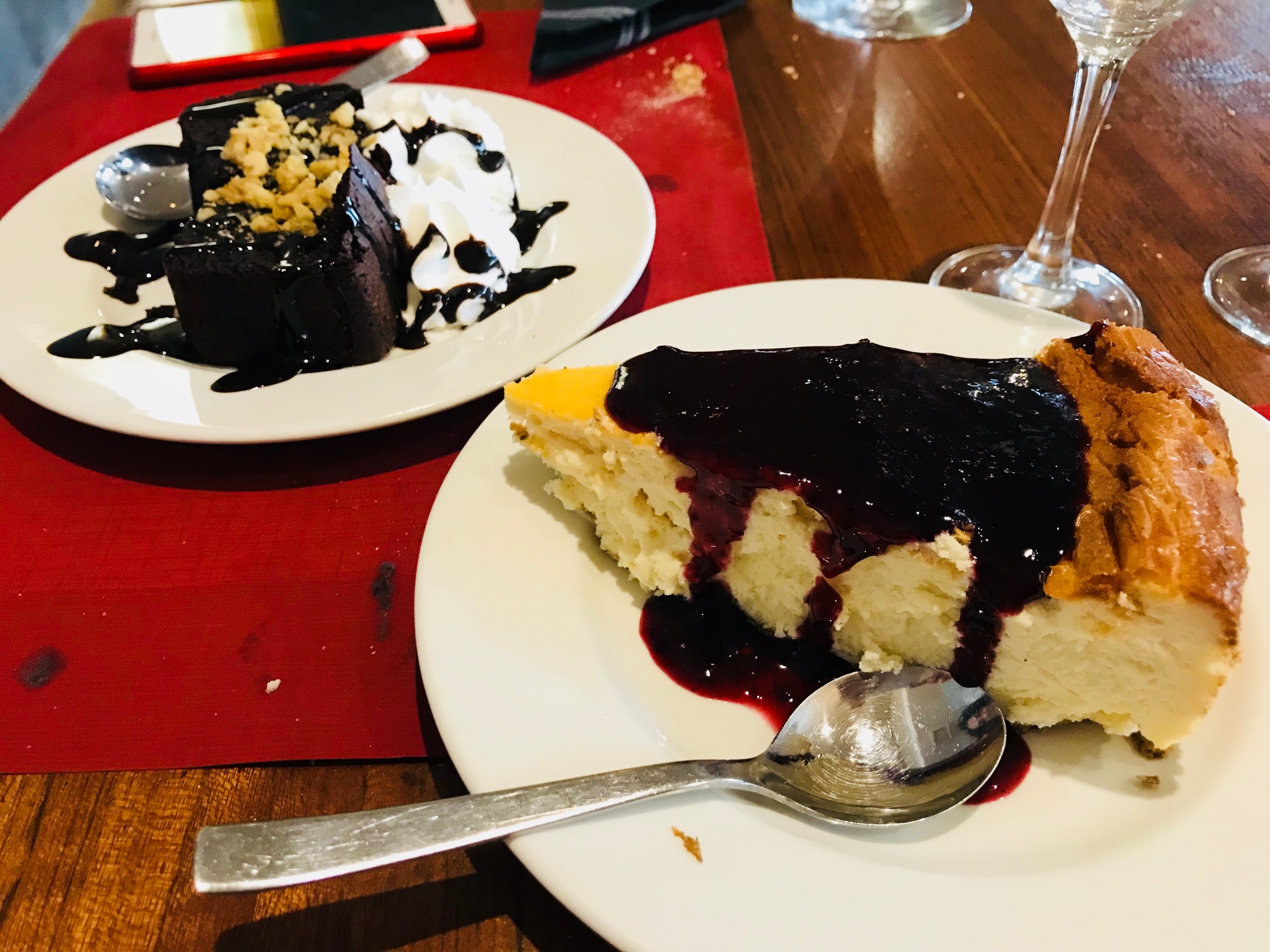 Brownie y tarta de queso