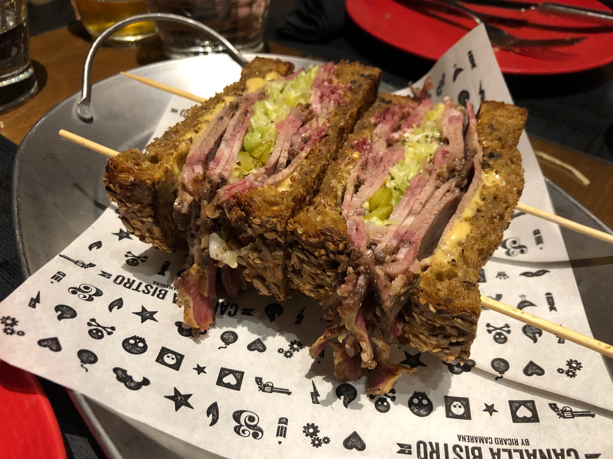 Sandwich de pastrami "Canalla"